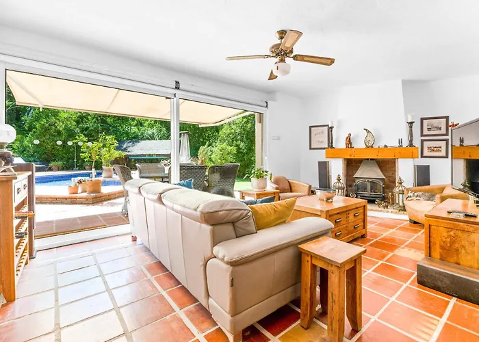 Casa De Risas Oda ve Kahvaltı 4*